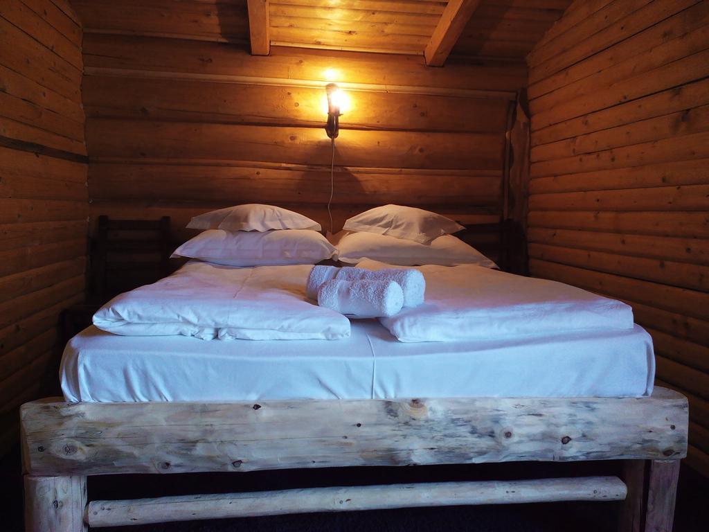Casa Muntelui - Sambata Hostal Sîmbăta de Sus Habitación foto
