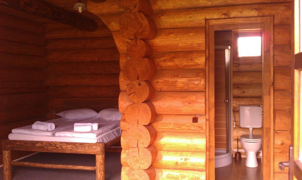 Casa Muntelui - Sambata Hostal Sîmbăta de Sus Habitación foto