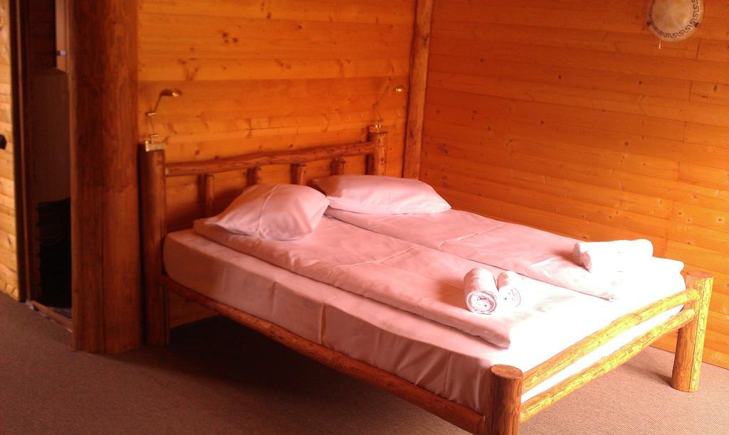 Casa Muntelui - Sambata Hostal Sîmbăta de Sus Habitación foto